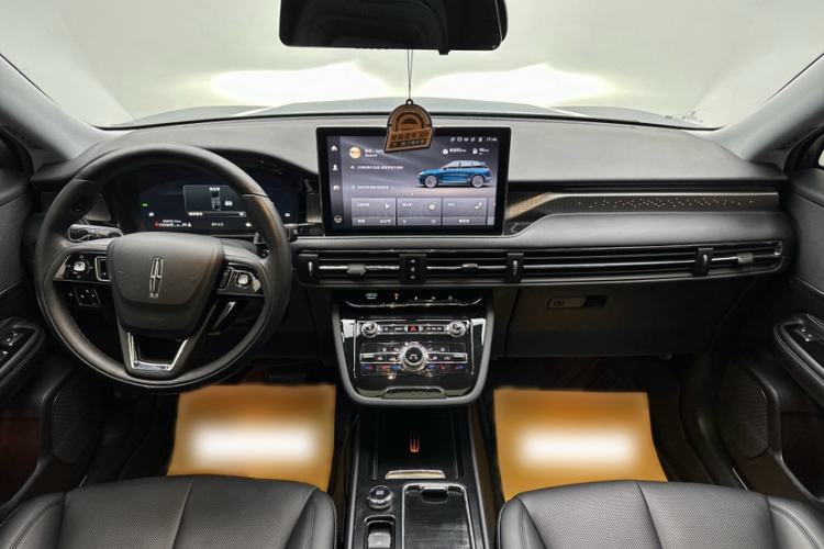 Used Lincoln Corsair 2022 2.0T Two-Wheel Drive Deluxe Edition Interior 5