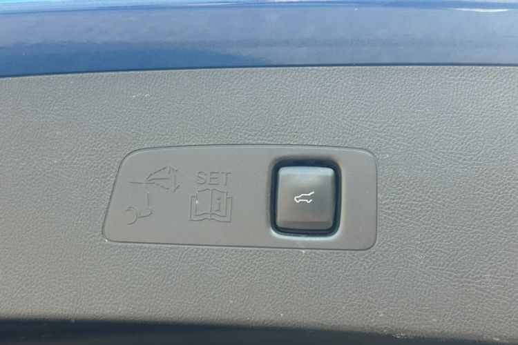 Used Lincoln Corsair 2022 2.0T Two-Wheel Drive Luxury Edition Interior 7