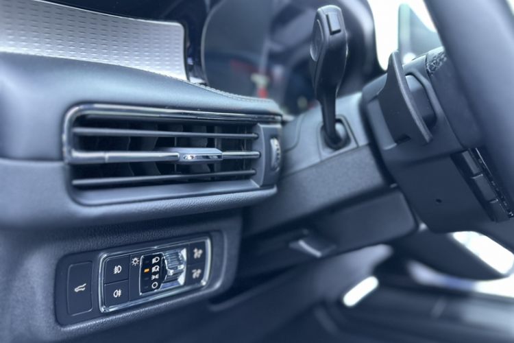 Used Lincoln Corsair 2022 2.0T Two-Wheel Drive Luxury Edition Interior 7