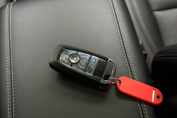Used Lincoln Corsair 2022 2.0T Two-Wheel Drive Deluxe Edition Interior 8