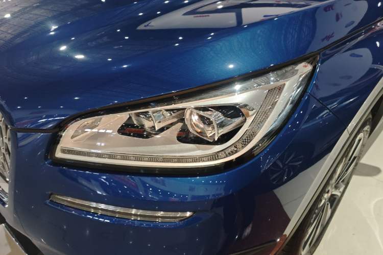 Used Lincoln Corsair 2022 2.0T Two-Wheel Drive Luxury Edition Left Front Headlight