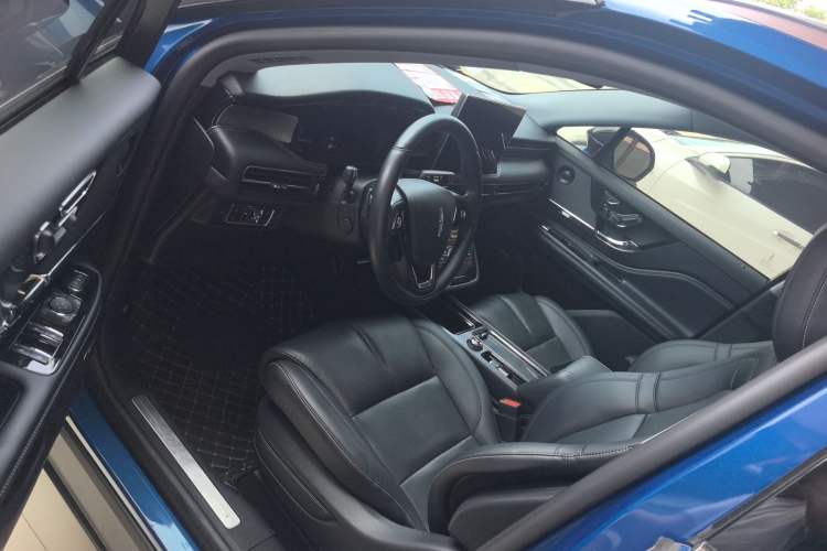 Used Lincoln Corsair 2022 2.0T Four-Wheel Drive Prestige Edition Left Front Seat