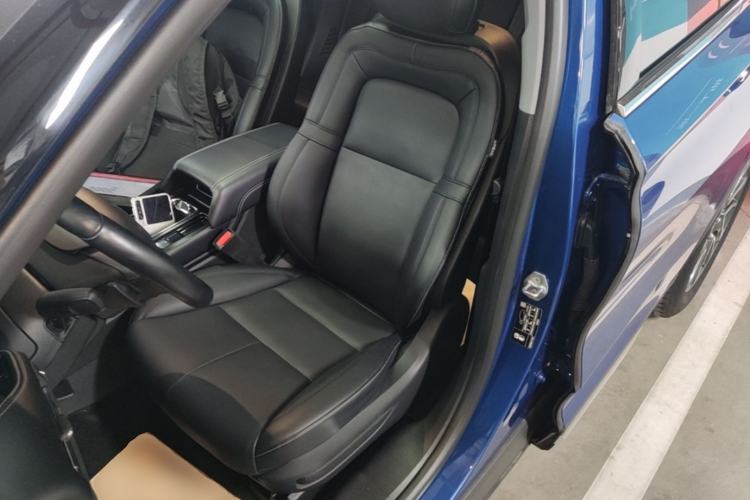 Used Lincoln Corsair 2022 2.0T Two-Wheel Drive Deluxe Edition Left Front Seat