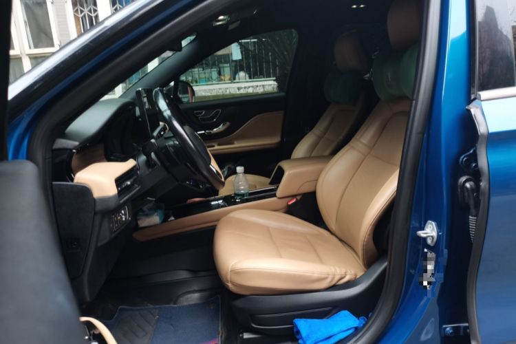 Used Lincoln Corsair 2022 2.0T Two-Wheel Drive Luxury Edition Left Front Seat