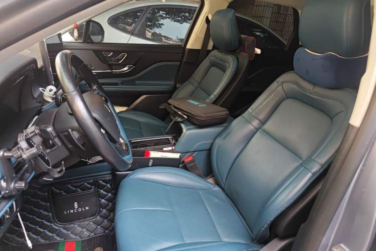 Used Lincoln Corsair 2022 2.0T Two-Wheel-Drive Alaska Glacier Limited Edition Left Front Seat