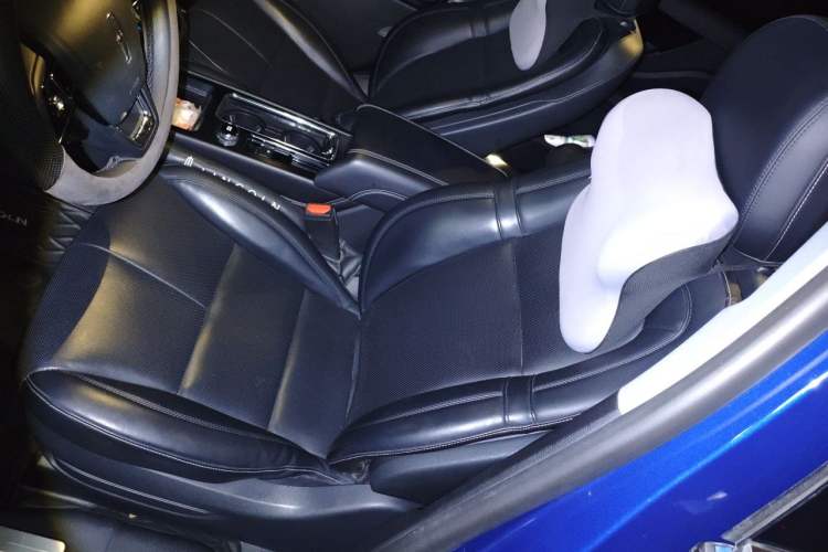Used Lincoln Corsair 2022 2.0T Two-Wheel Drive Deluxe Edition Left Front Seat