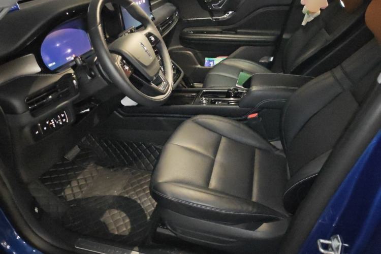 Used Lincoln Corsair 2022 2.0T Two-Wheel Drive Deluxe Edition Left Front Seat