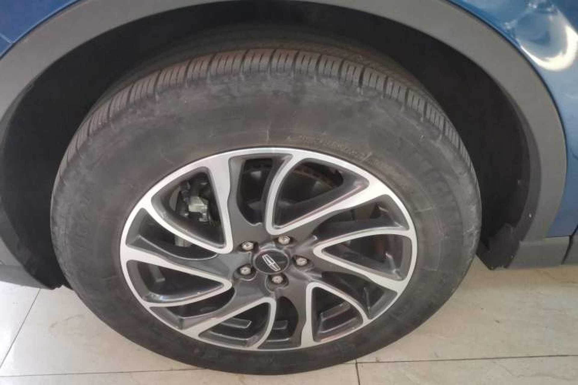 Used Lincoln Corsair 2022 2.0T Two-Wheel Drive Deluxe Edition Left Front Wheel Hub