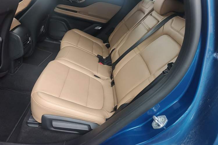 Used Lincoln Corsair 2022 2.0T Four-Wheel Drive Prestige Edition Left Rear Seat