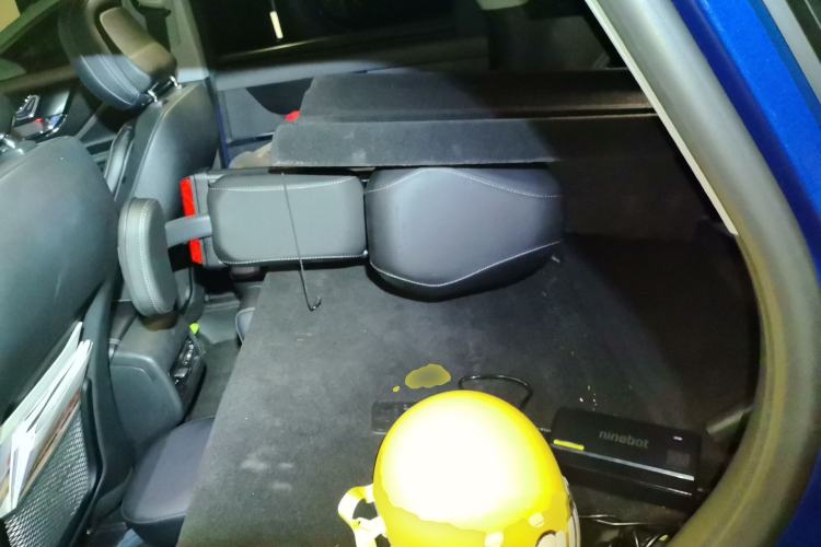 Used Lincoln Corsair 2022 2.0T Two-Wheel Drive Deluxe Edition Left Rear Seat