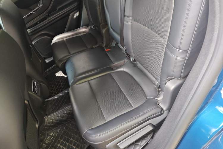Used Lincoln Corsair 2022 2.0T Two-Wheel Drive Deluxe Edition Left Rear Seat
