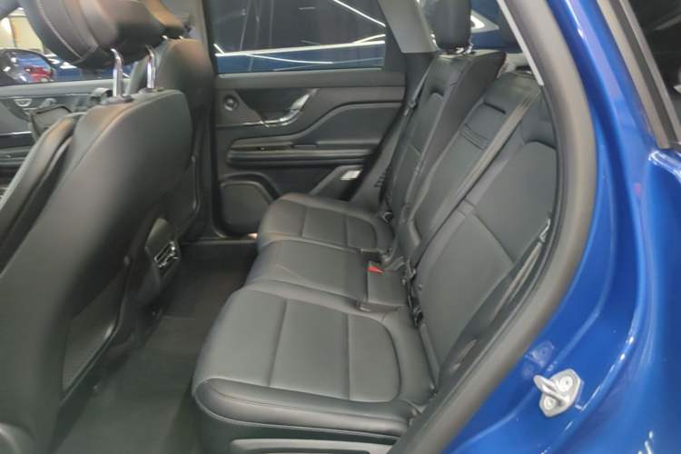 Used Lincoln Corsair 2022 2.0T Two-Wheel Drive Luxury Edition Left Rear Seat