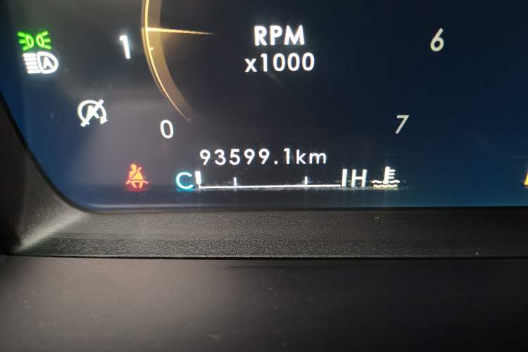 Used Lincoln Corsair 2022 2.0T Two-Wheel Drive Luxury Edition Odometer Close Up
