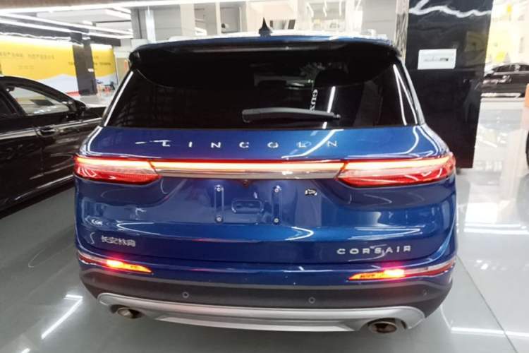 Used Lincoln Corsair 2022 2.0T Two-Wheel Drive Luxury Edition Rear