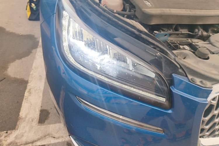 Used Lincoln Corsair 2022 2.0T Two-Wheel Drive Luxury Edition Right Front Headlight