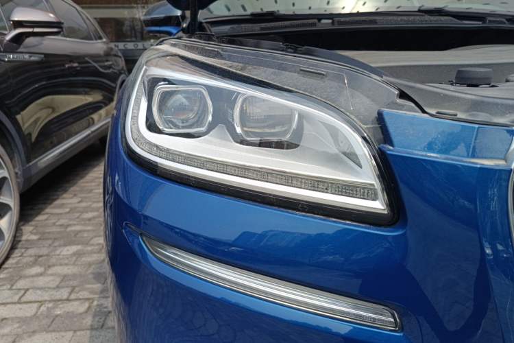 Used Lincoln Corsair 2022 2.0T Four-Wheel Drive Prestige Edition Right Front Headlight