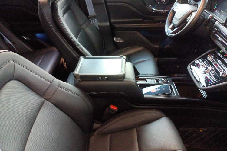 Used Lincoln Corsair 2022 2.0T Two-Wheel Drive Luxury Edition Right Front Seat