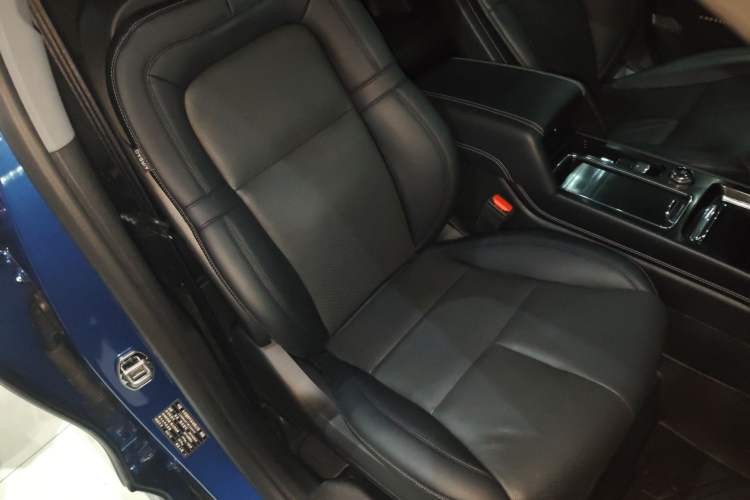 Used Lincoln Corsair 2022 2.0T Two-Wheel Drive Luxury Edition Right Front Seat