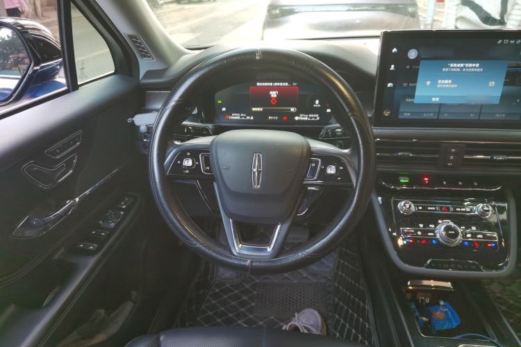 Used Lincoln Corsair 2022 2.0T Two-Wheel Drive Deluxe Edition Steering Wheel