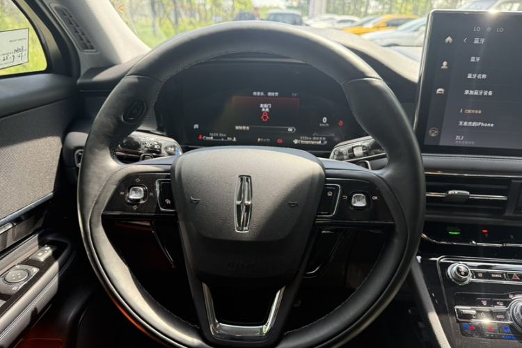 Used Lincoln Corsair 2022 2.0T Two-Wheel Drive Luxury Edition Steering Wheel