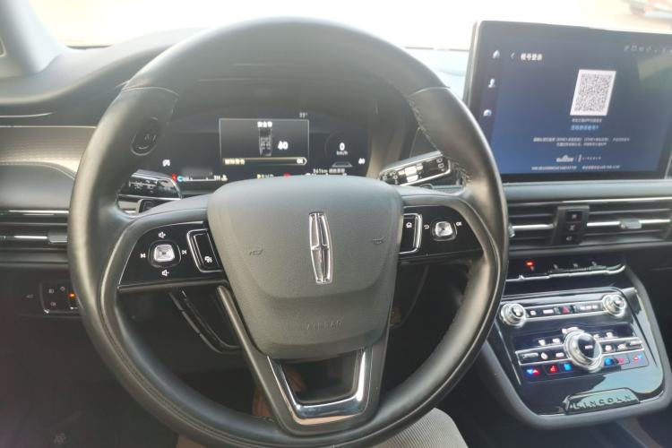 Used Lincoln Corsair 2022 2.0T Two-Wheel Drive Luxury Edition Steering Wheel