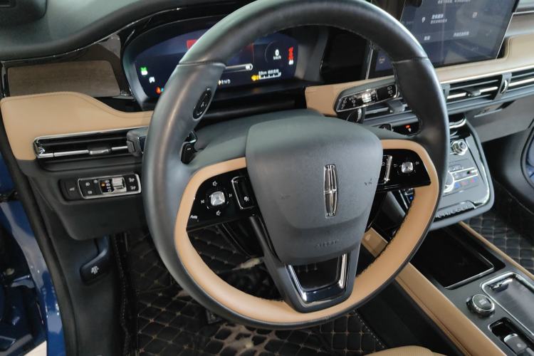 Used Lincoln Corsair 2022 2.0T Two-Wheel Drive Luxury Edition Steering Wheel
