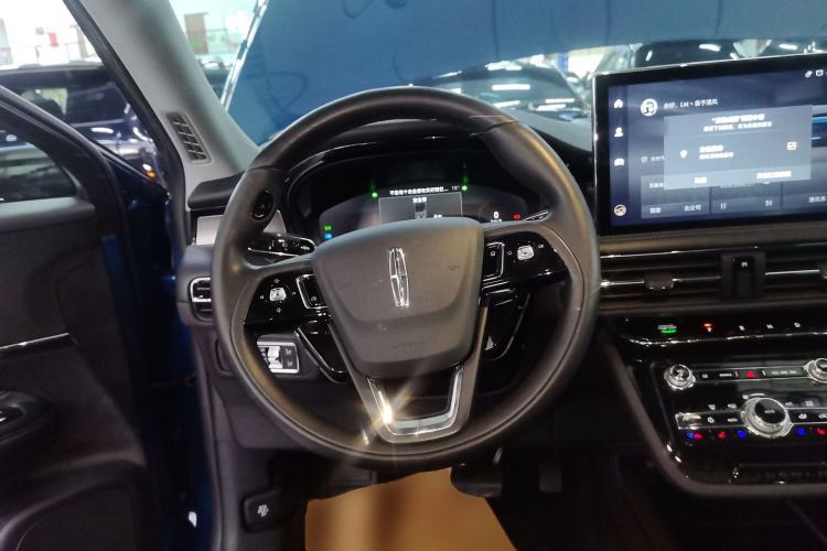 Used Lincoln Corsair 2022 2.0T Two-Wheel Drive Deluxe Edition Steering Wheel