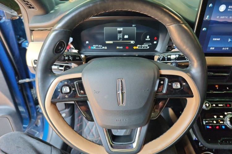 Used Lincoln Corsair 2022 Revised Version 2.0T Two-Wheel Drive Luxury Edition Steering Wheel