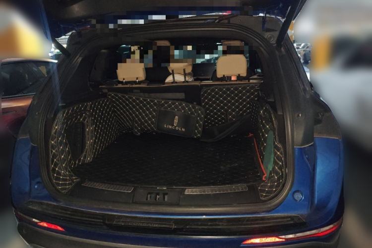 Used Lincoln Corsair 2022 2.0T Two-Wheel Drive Luxury Edition Trunk