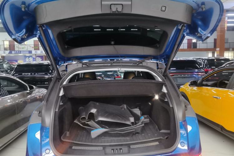 Used Lincoln Corsair 2022 2.0T Two-Wheel Drive Deluxe Edition Trunk