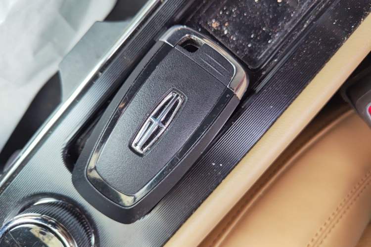 Used Lincoln Corsair 2022 2.0T Two-Wheel Drive Luxury Edition Vehicle Key