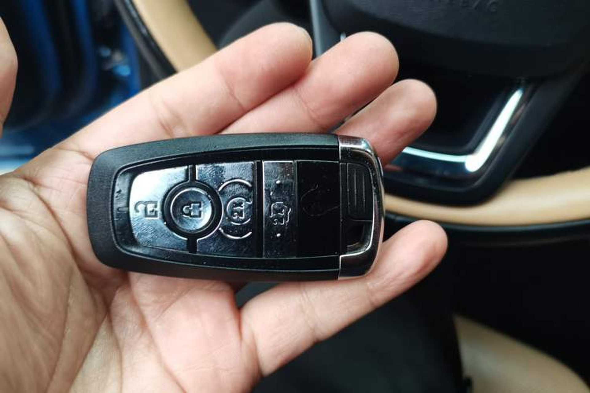 Used Lincoln Corsair 2022 2.0T Two-Wheel Drive Luxury Edition Vehicle Key