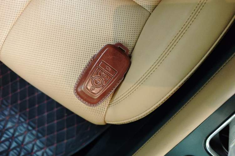 Used Lincoln Corsair 2022 Revised Version 2.0T Two-Wheel Drive Luxury Edition Vehicle Key