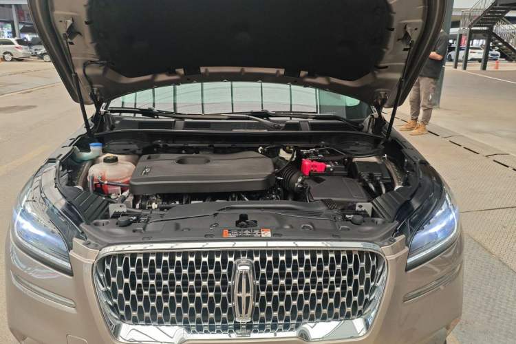 Used Lincoln Corsair 2022 2.0T Two-Wheel Drive Deluxe Edition Engine Bay