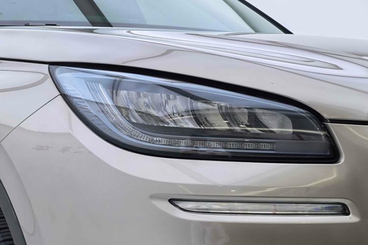 Used Lincoln Corsair 2022 2.0T Two-Wheel Drive Deluxe Edition Exterior 8
