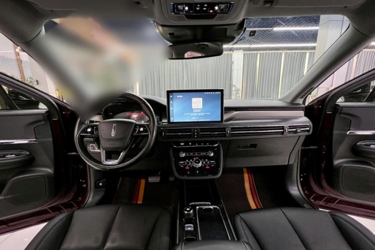 Used Lincoln Corsair 2022 2.0T Two-Wheel Drive Deluxe Edition Interior 1