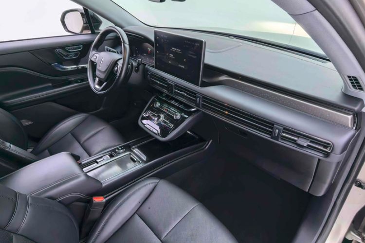 Used Lincoln Corsair 2022 2.0T Two-Wheel Drive Deluxe Edition Interior 14