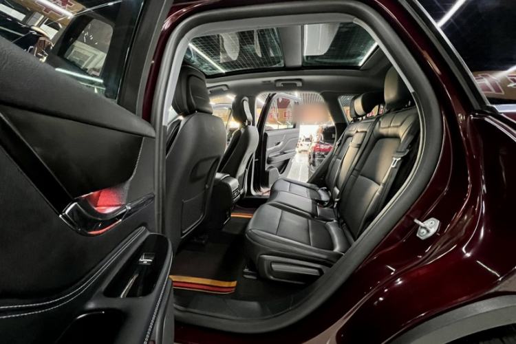 Used Lincoln Corsair 2022 2.0T Two-Wheel Drive Deluxe Edition Interior 6