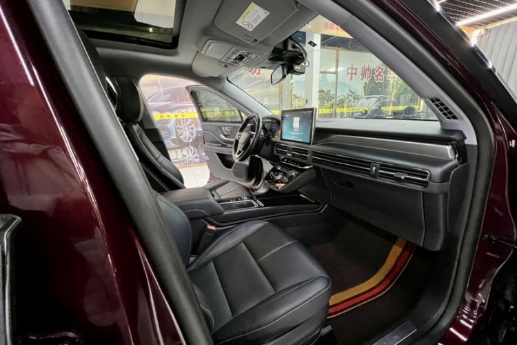 Used Lincoln Corsair 2022 2.0T Two-Wheel Drive Deluxe Edition Interior 8