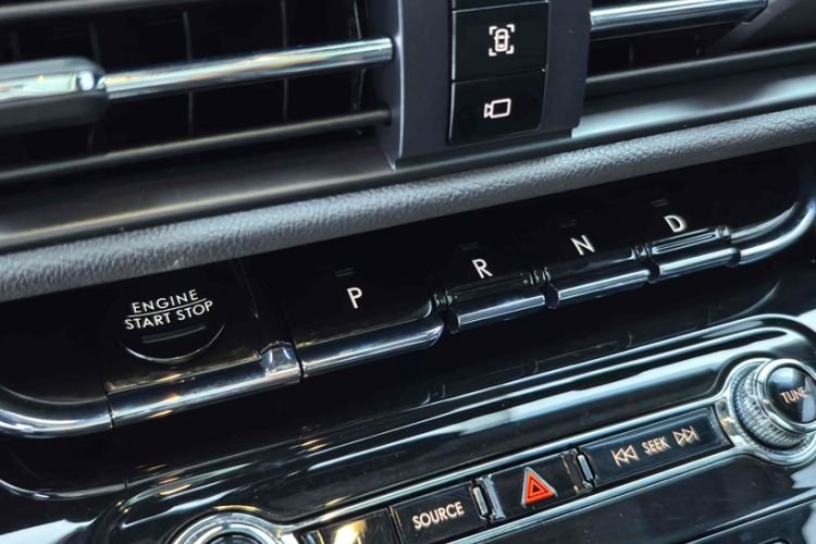 Used Lincoln Corsair 2022 2.0T Two-Wheel Drive Deluxe Edition Interior 8