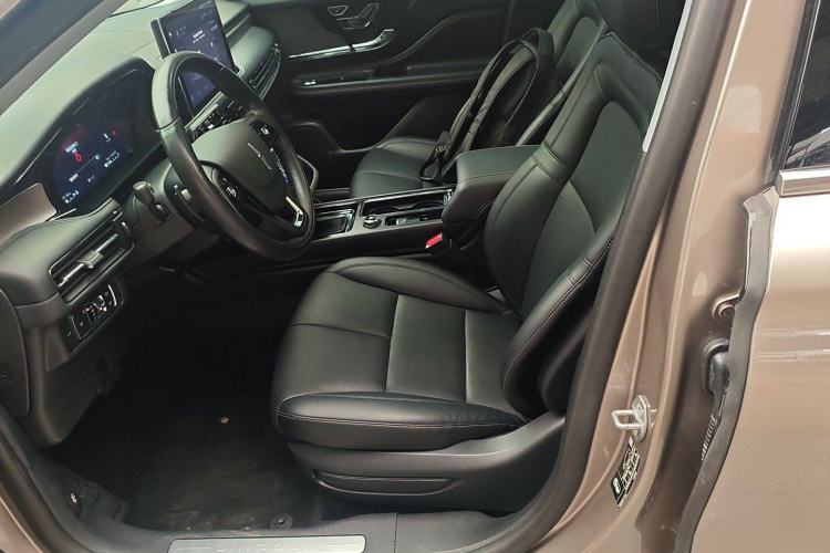 Used Lincoln Corsair 2022 2.0T Two-Wheel Drive Deluxe Edition Left Front Seat