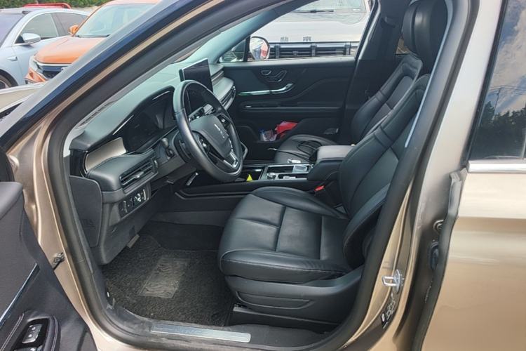 Used Lincoln Corsair 2022 2.0T Two-Wheel Drive Deluxe Edition Left Front Seat