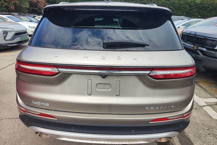 Used Lincoln Corsair 2022 2.0T Two-Wheel Drive Deluxe Edition Rear