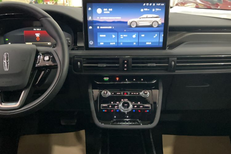 Used Lincoln Corsair 2022 2.0T Two-Wheel Drive Deluxe Edition Audio And AC Panel