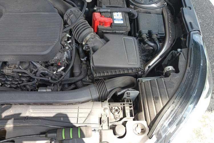 Used Lincoln Corsair 2022 2.0T Four-Wheel Drive Prestige Edition Engine Bay Left