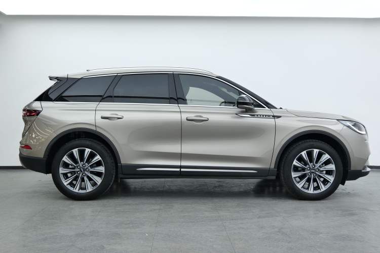 Used Lincoln Corsair 2022 2.0T Two-Wheel Drive Luxury Edition Exterior 8