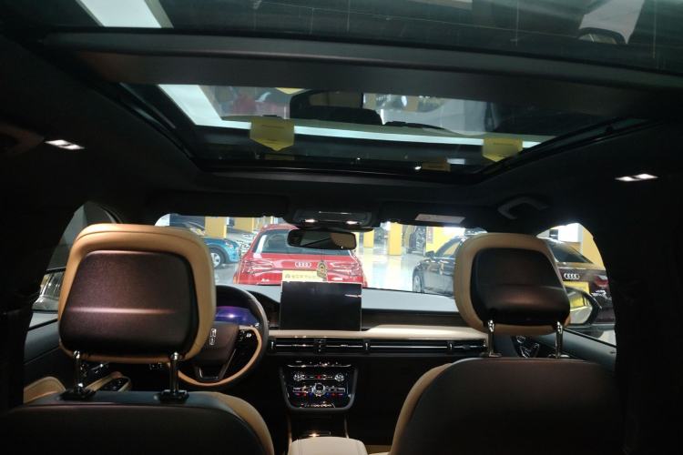 Used Lincoln Corsair 2022 2.0T Two-Wheel Drive Luxury Edition Headliner