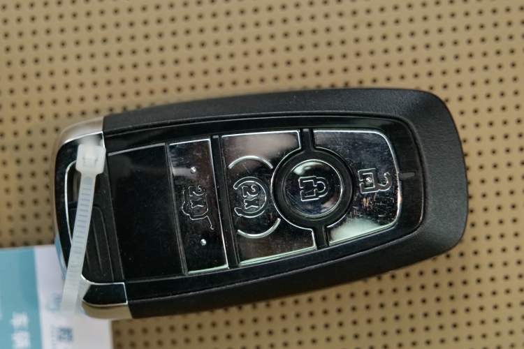 Used Lincoln Corsair 2022 2.0T Two-Wheel Drive Luxury Edition Interior 10