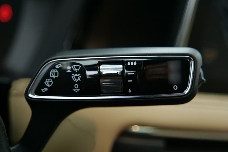 Used Lincoln Corsair 2022 2.0T Two-Wheel Drive Luxury Edition Interior 11