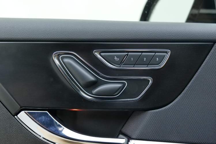 Used Lincoln Corsair 2022 2.0T Two-Wheel Drive Luxury Edition Interior 12